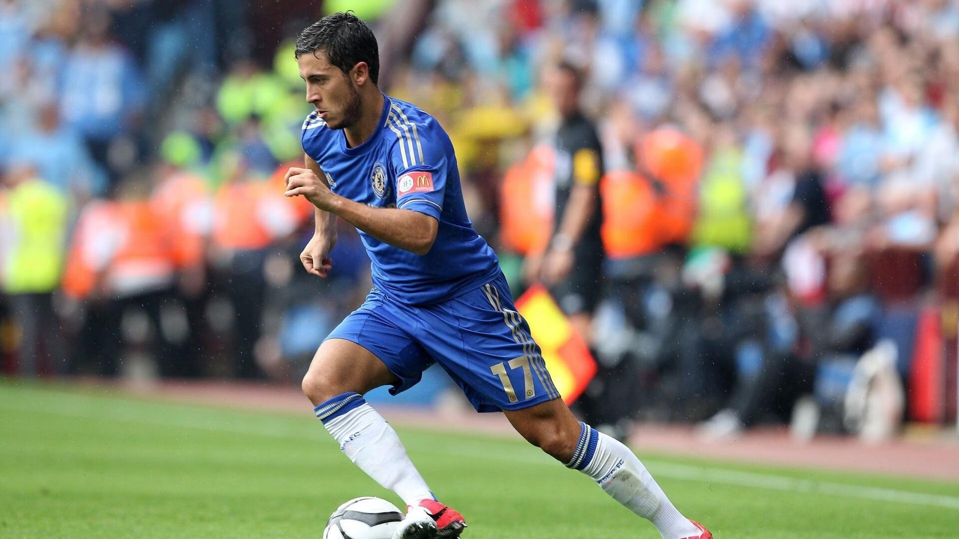 曼城正面击溃威尔士，金玟哉点燃赛场，一场战术与意志的完美交响