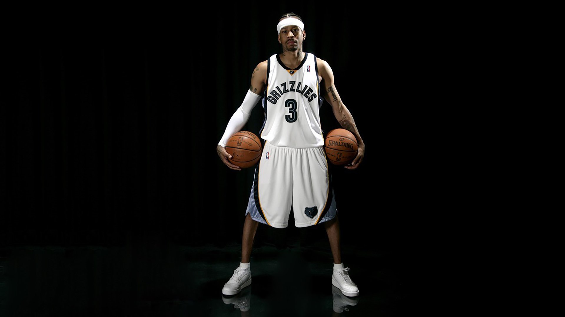 跨界狂想,当埃及金字塔防线锁死荷兰郁金香,卢卡库在NBA总决赛接管比赛